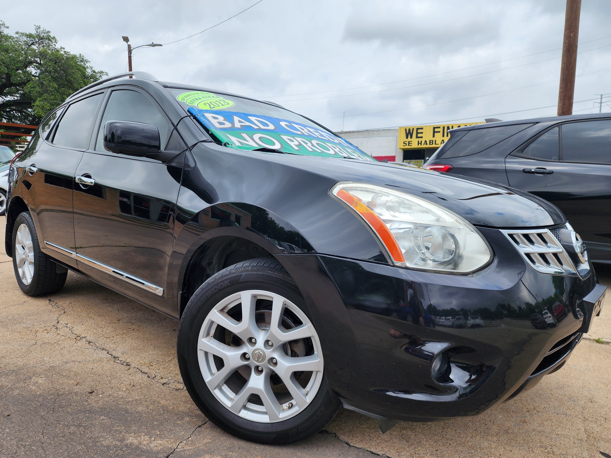 2013 BLACK Nissan Rogue SL (JN8AS5MT0DW) with an 2.5L L4 DOHC 16V engine, Continuously Variable Transmission transmission, located at 2660 S.Garland Avenue, Garland, TX, 75041, (469) 298-3118, 32.885551, -96.655602 - Welcome to DallasAutos4Less, one of the Premier BUY HERE PAY HERE Dealers in the North Dallas Area. We specialize in financing to people with NO CREDIT or BAD CREDIT. We need proof of income, proof of residence, and a ID. Come buy your new car from us today!! This is a Very clean 2013 NISSAN ROGU - Photo #0